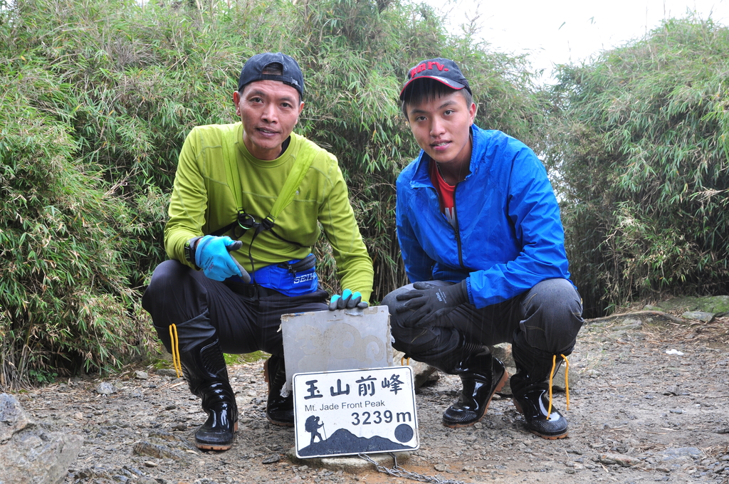 DSC_8352.JPG - 201609玉山主東峰